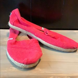 Toms hot pink espadrille